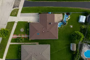 576 Dara James Rd, Des Plaines, IL 60016 - Photo 40