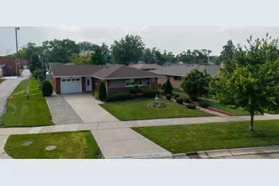 576 Dara James Road, Des Plaines, IL 60016 - Photo 42