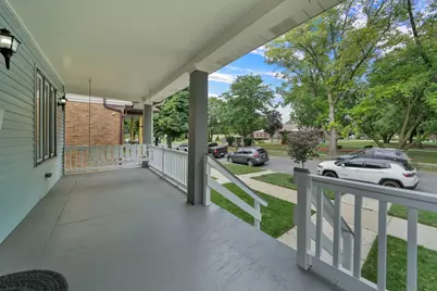 2715 S 61st Avenue S, Cicero, IL 60804 - Photo 4