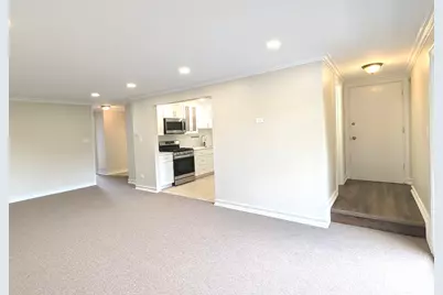 7 Crestview Lane #9, Vernon Hills, IL 60061 - Photo 4