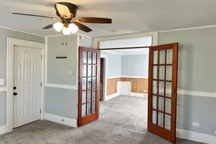 326 Railroad St, Woodstock, IL 60098 - Photo 4