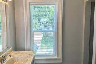 326 Railroad St, Woodstock, IL 60098 - Photo 12