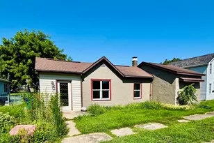 130 S Iowa Ave, Ladd, IL 61329 - Photo 1