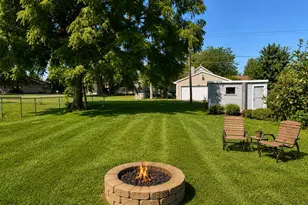 130 S Iowa Ave, Ladd, IL 61329 - Photo 6