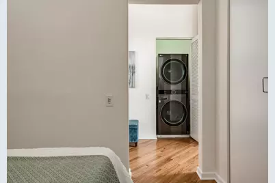 210 S Desplaines Street #402, Chicago, IL 60661 - Photo 18