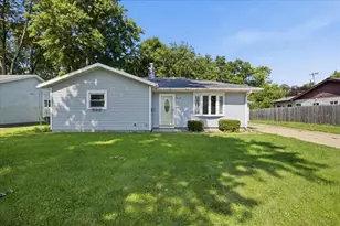 1329 Chippewa Dr, Ottawa, IL 61350 - Photo 1