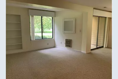 946 Shoreline Road #905, Lake Barrington, IL 60010 - Photo 14