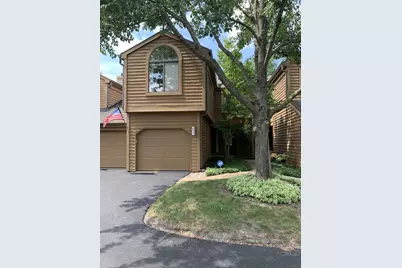 946 Shoreline Road #905, Lake Barrington, IL 60010 - Photo 1