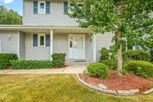 1770 Sweetbriar Ln, Rockford, IL 61107 - Photo 6