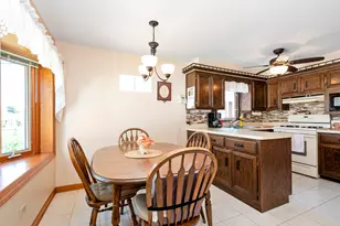 7707 Merrimac Ave, Burbank, IL 60459 - Photo 6