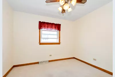 7707 Merrimac Avenue, Burbank, IL 60459 - Photo 10