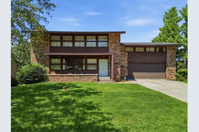 15721 Lakeside Drive, Sterling, IL 61081 - Photo 2