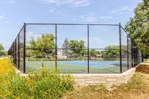 2319 Spring Hill Ln, Lindenhurst, IL 60046 - Photo 28