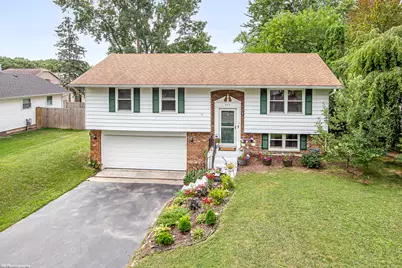 2319 Springhill Lane, Lindenhurst, IL 60046 - Photo 1