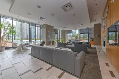 225 N Columbus Drive #8006, Chicago, IL 60601 - Photo 32