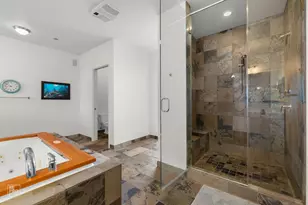 225 N Columbus Dr, Chicago, IL 60601 - Photo 24