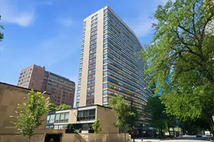 2930 N Sheridan Rd, Chicago, IL 60657 - Photo 1
