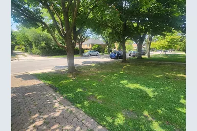6647 N Lawndale Avenue, Lincolnwood, IL 60712 - Photo 24