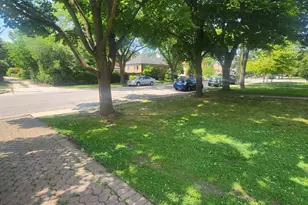 6647 N Lawndale Ave, Lincolnwood, IL 60712 - Photo 24
