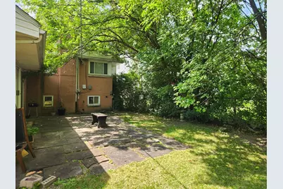 6647 N Lawndale Avenue, Lincolnwood, IL 60712 - Photo 2