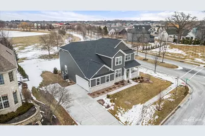 3667 Peregrine Way, Elgin, IL 60124 - Photo 32