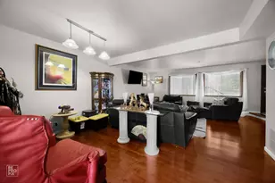 1236 Willow Ln, Gurnee, IL 60031 - Photo 6