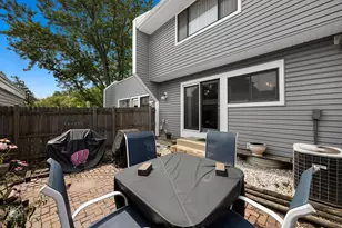 1236 Willow Ln, Gurnee, IL 60031 - Photo 30