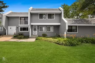 1236 Willow Ln, Gurnee, IL 60031 - Photo 2