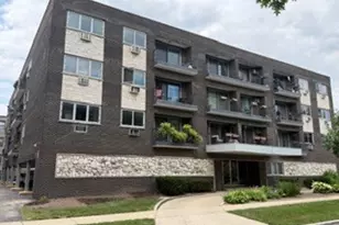 401 S Grove Ave, Oak Park, IL 60302 - Photo 1