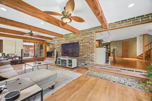 204 E 32nd St, Chicago, IL 60616 - Photo 12