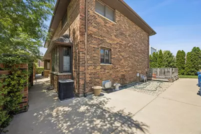 204 E 32nd Street, Chicago, IL 60616 - Photo 28