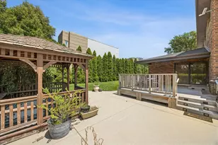 204 E 32nd St, Chicago, IL 60616 - Photo 26