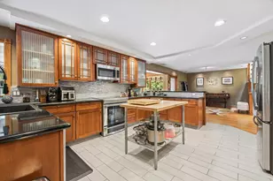 204 E 32nd St, Chicago, IL 60616 - Photo 14