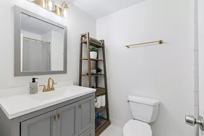 3900 N Claremont Avenue #205, Chicago, IL 60618 - Photo 14