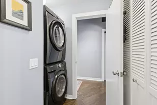 3900 N Claremont Ave, Chicago, IL 60618 - Photo 10