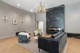 340 W Superior St, Chicago, IL 60654 - Photo 2