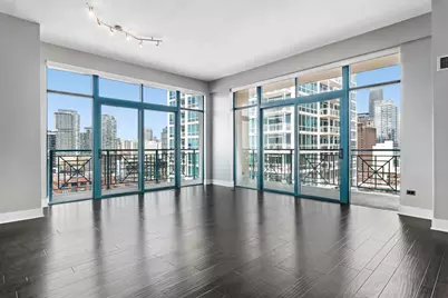 340 W Superior Street #1201, Chicago, IL 60654 - Photo 4