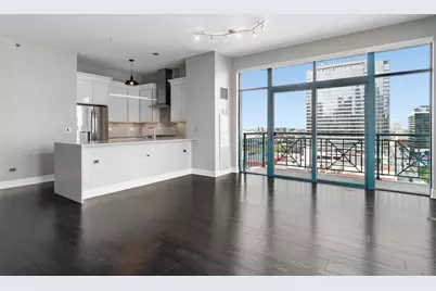340 W Superior Street #1201, Chicago, IL 60654 - Photo 6