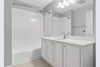 340 W Superior Street #1201, Chicago, IL 60654 - Photo 14