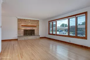 7952 Balmoral Ave, Norwood Park Township, IL 60656 - Photo 8