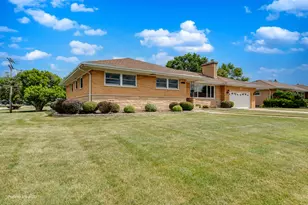 7952 Balmoral Ave, Norwood Park Township, IL 60656 - Photo 2