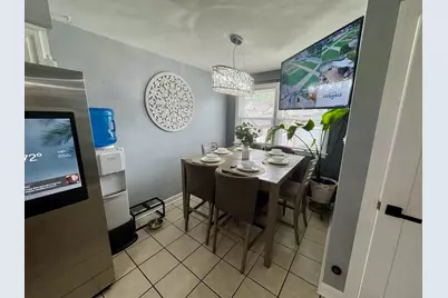 10806 S Avenue O, Chicago, IL 60617 - Photo 16