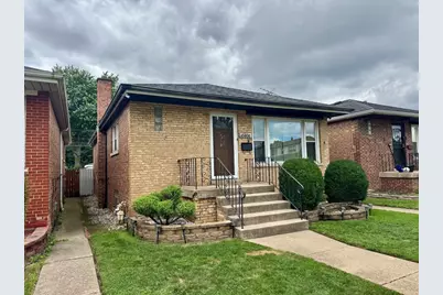 10806 S Avenue O, Chicago, IL 60617 - Photo 2