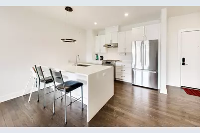 3001 N Southport Avenue #403, Chicago, IL 60657 - Photo 2