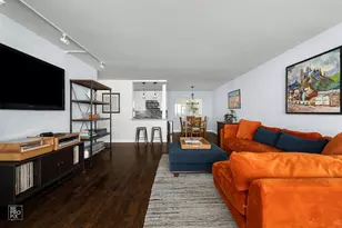 3930 N Pine Grove Ave, Chicago, IL 60613 - Photo 4