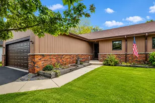 1608 Walsh Dr, Yorkville, IL 60560 - Photo 1