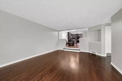 10320 Laramie Avenue, Oak Lawn, IL 60453 - Photo 4