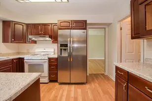 257 Beau Dr, Des Plaines, IL 60016 - Photo 8