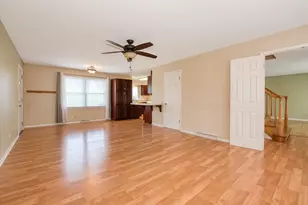 257 Beau Dr, Des Plaines, IL 60016 - Photo 6