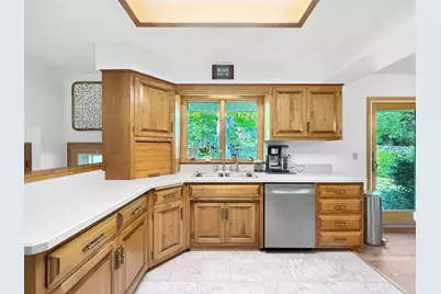 4705 Wild Cherry Road, Crystal Lake, IL 60012 - Photo 12